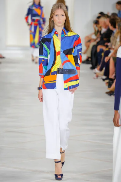 Look 17